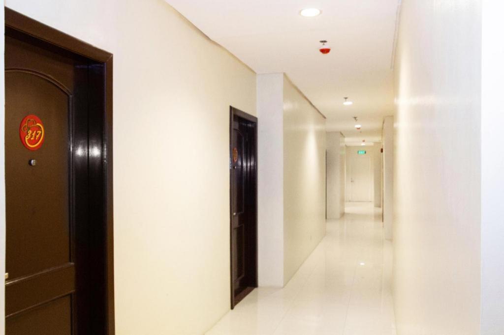 Oyo 133 Jazzy James Country Hotel 2 Davao ภายนอก รูปภาพ