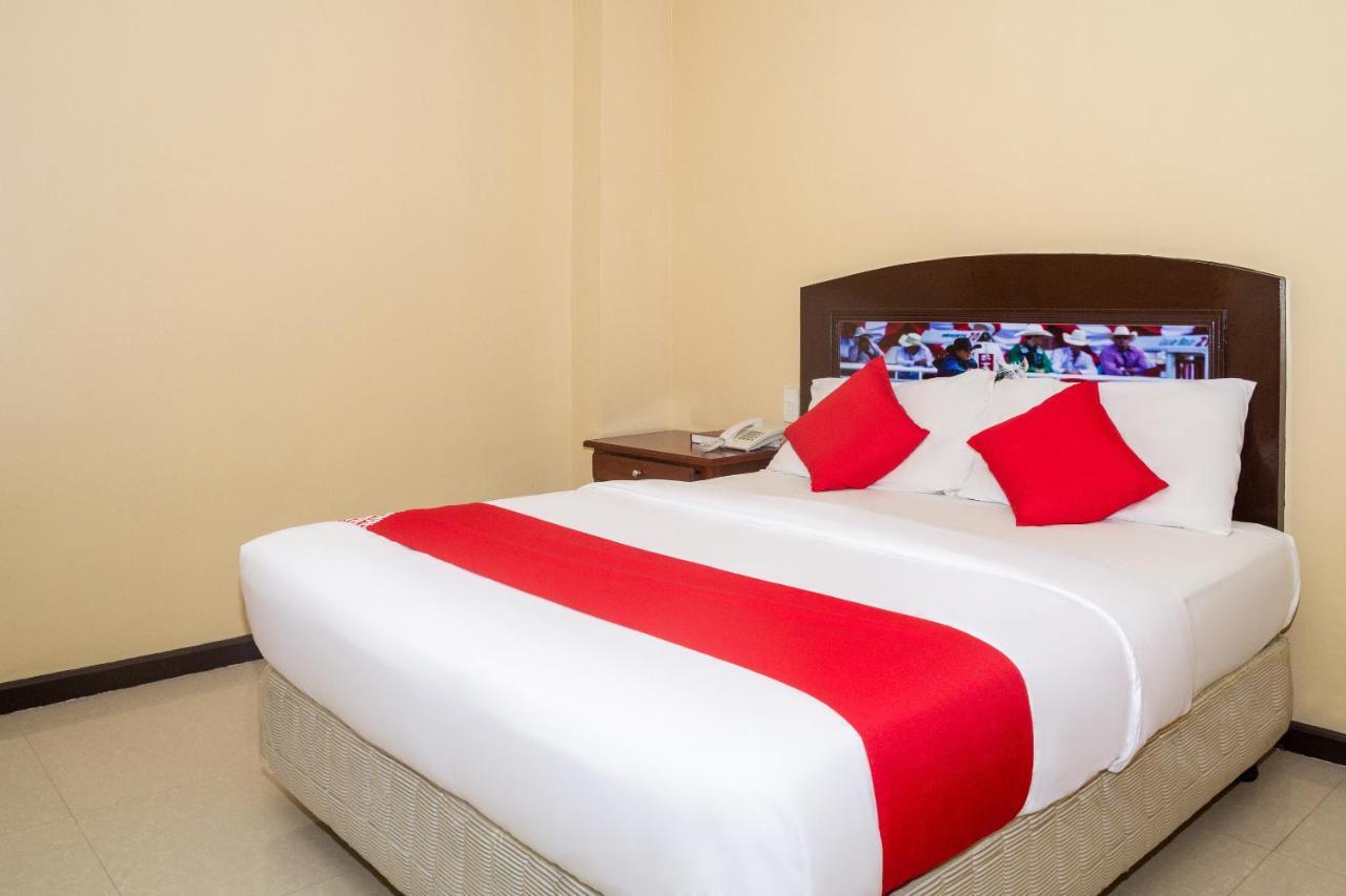 Oyo 133 Jazzy James Country Hotel 2 Davao ภายนอก รูปภาพ