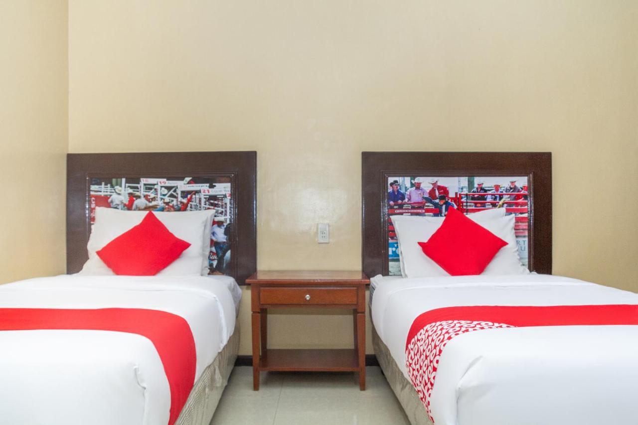 Oyo 133 Jazzy James Country Hotel 2 Davao ภายนอก รูปภาพ